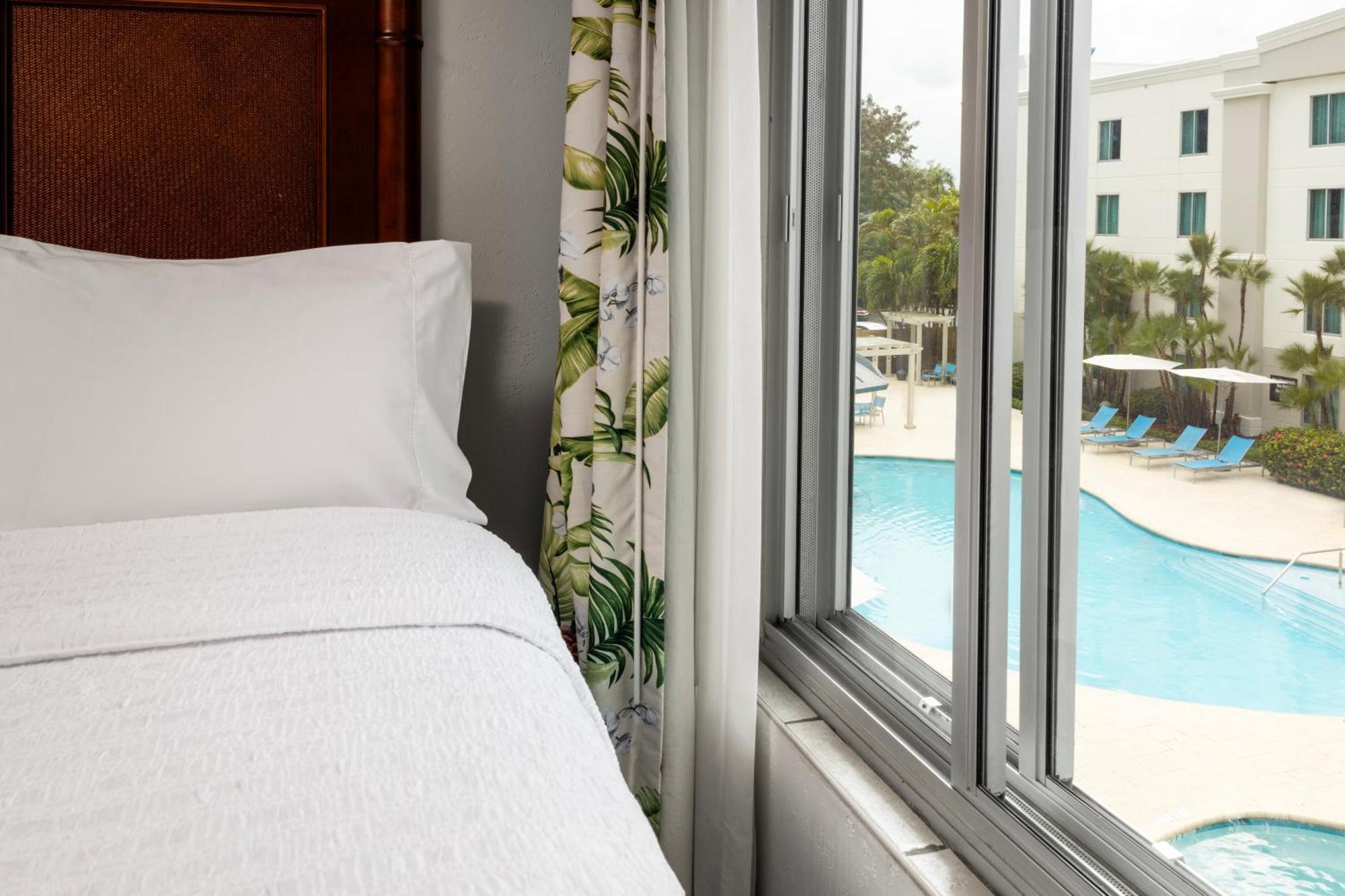 Hampton Inn & Suites San Juan Carolina Zimmer foto